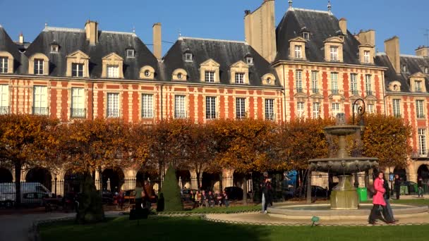 Place Des Vosges Paris França Vídeo Uhd — Vídeo de Stock