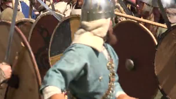Una Battaglia Lotta Dei Vichinghi Guerrieri Medievali Video Uhd — Video Stock
