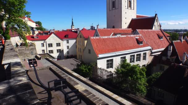 Vecchio Tallinn Architettura Vecchie Case Strade Quartieri Video Uhd — Video Stock