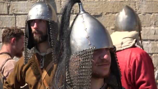 Acampamento Dos Vikings Vikings Antes Batalha Guerreiros Medievais Vídeo Uhd — Vídeo de Stock