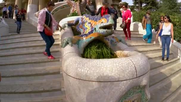 Park Guell Gaudi Barcelona Espanha Vídeo Uhd — Vídeo de Stock