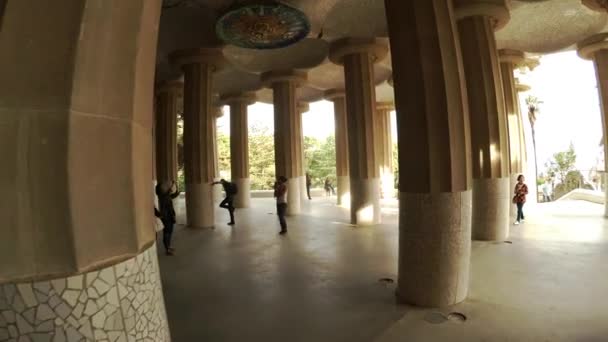 Park Guell Gaudi Barcelona Espanha Vídeo Uhd — Vídeo de Stock