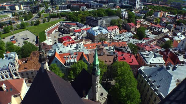 Vecchio Tallinn Vista Dall Alto Tetti Case Estonia Video Uhd — Video Stock