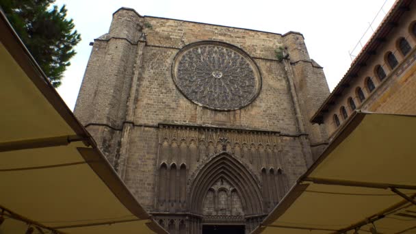 Kirkko Temppeli Barcelonassa Espanjasta Videon Uhd — kuvapankkivideo