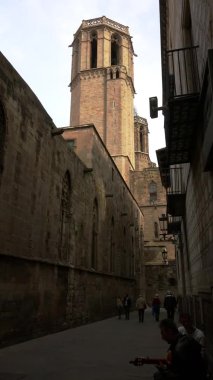 Barselona 'nın Gotik Mahallesi. İspanya. 4K 'da video, UHD