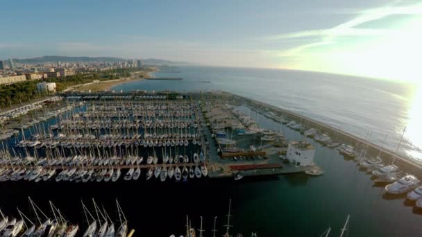 Flygfoto Kajplats Båt Och Båtar Utanför Barcelonas Kust Spanien Video — Stockvideo