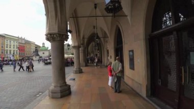 Kuaför salonu. Krakow. Galeri. Polonya. 4K 'da video, UHD