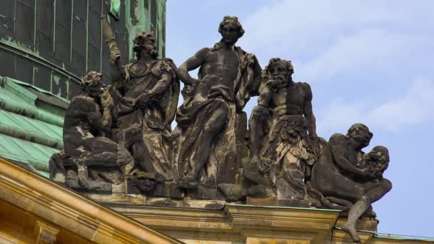 Όμορφο Παλιό Άγαλμα Στο Πάρκο Πότσνταμ Γερμανία Βίντεο Uhd — Αρχείο Βίντεο