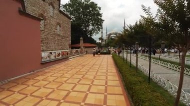 İSTANBUL, TURKEY - 2017 Yazı: İstanbul 'daki Sultan Ahmed Camii. Hindi. 4K 'da video, UHD