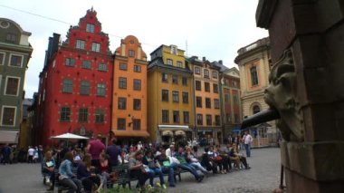 Stortorget Halk Meydanı, Stockholm. Gamla stan. İsveç. 4K 'da video, UHD