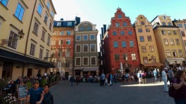 Stortorget Halk Meydanı, Stockholm. Gamla stan. İsveç. 4K 'da video, UHD