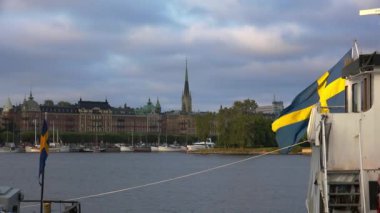 Stockholm 'ün gömü ve rıhtımında. İsveç. 4K 'da video, UHD