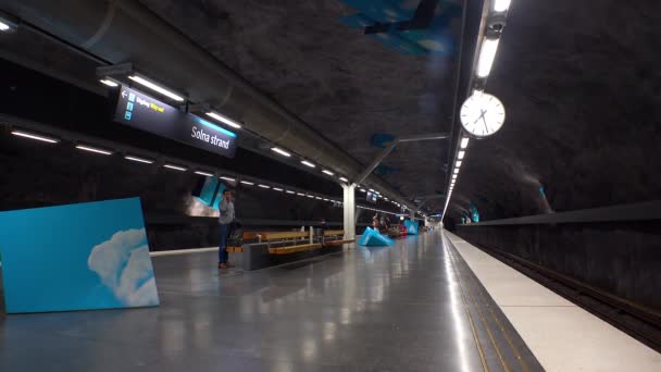Solna Strand Estación Metro Arte Metro Estocolmo Suecia Video Uhd — Vídeos de Stock