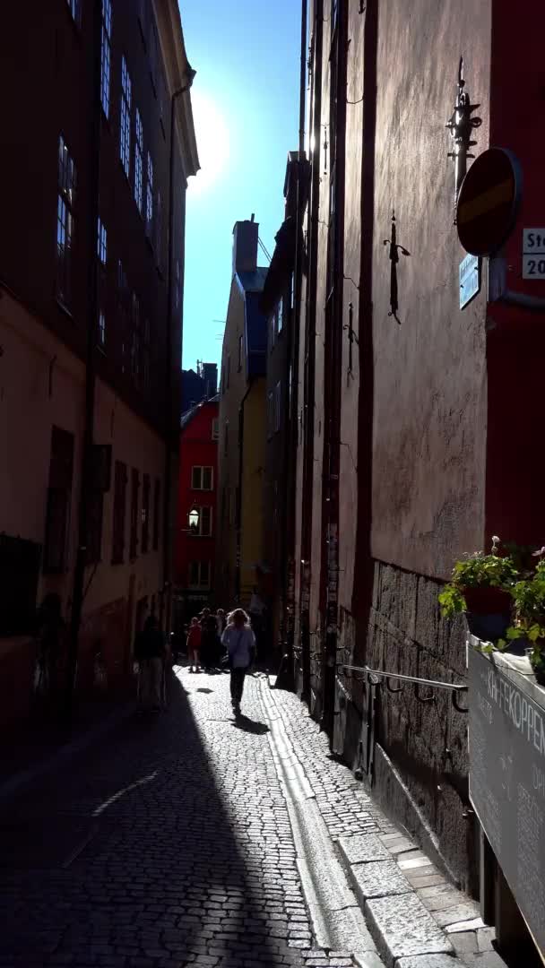 Alte Enge Straße Zentrum Stockholms Altstadt Architektur Alte Häuser Straßen — Stockvideo