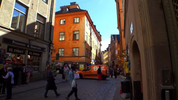 Stockholm Merkezinde Eski Dar Bir Sokak Eski Kasaba Mimarlık Eski — Stok video