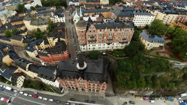 Stockholm. Staré město. Architektura, staré domy, ulice a čtvrti. — Stock video