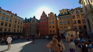 Stortorget Halk Meydanı, Stockholm. Gamla stan. İsveç. 4K 'da video, UHD