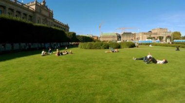 Stockholm 'deki Reichstag binası. İsveç. 4K 'da video, UHD