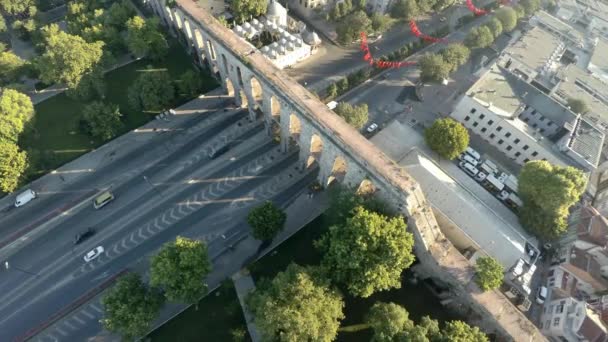 Luchtfoto Aquaduct Van Valente Istanbul Bozdojan Kemeri Romeinse Brug Turkije — Stockvideo