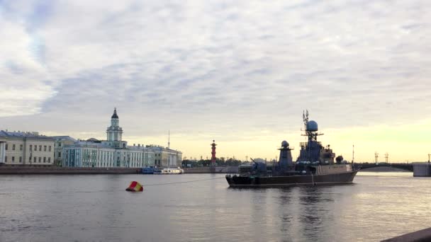 Russische militaire marine schip — Stockvideo
