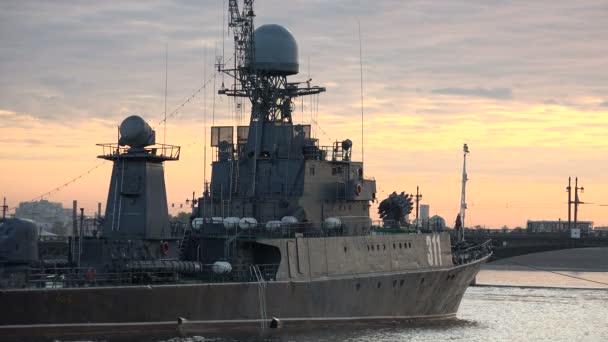 Rosyjski wojskowy statek marynarki wojennej — Wideo stockowe