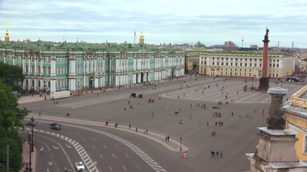 Petersburgo. Vista desde el techo. La plaza del Palacio. 4K . — Vídeos de Stock