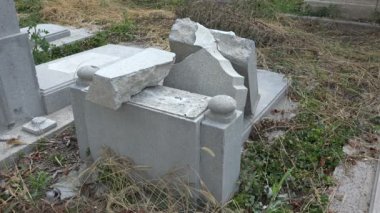 Yahudi mezarlığında mezar yok. Varna. Bulgaristan. 4k.