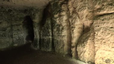 Catacombs Aladzha Monastery yakınındaki