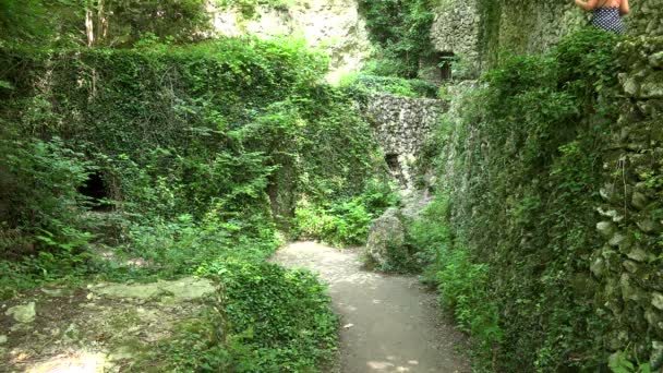 Visite de Catacombes près de Aladzha — Video