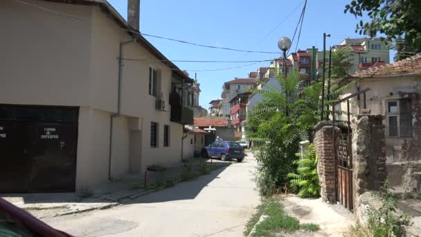 Varna. ¿Bulgaria? Edificios, calles, distritos. 4K . — Vídeo de stock