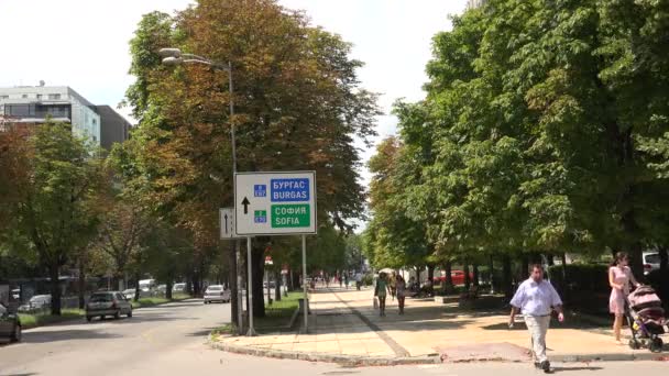 Varna. Bulgarien. Byggnader, gator, distrikt. 4k. — Stockvideo