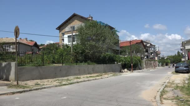 Oude binnenplaats in Varna, Bulgarije — Stockvideo