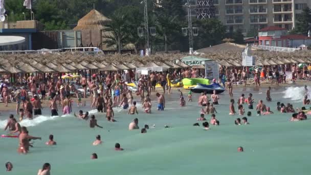 Playa de Golden Sands en Bulgaria. Zlatni Piasci. 4K . — Vídeos de Stock