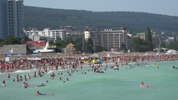 Playa de Golden Sands en Bulgaria. Zlatni Piasci. 4K . — Vídeos de Stock