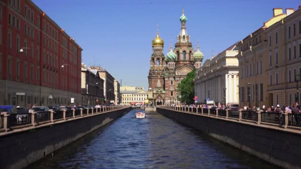 Kyrkan Frälsarens blod i st. petersburg — Stockvideo