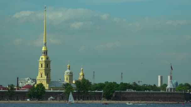 St. Petersburg 'daki Peter ve Paul kalesi. — Stok video