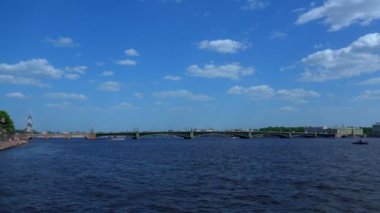 Saint-Petersburg Troitsky asma köprü