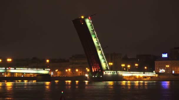 Liteiny most zwodzony. Saint-Petersburg. 4k. — Wideo stockowe