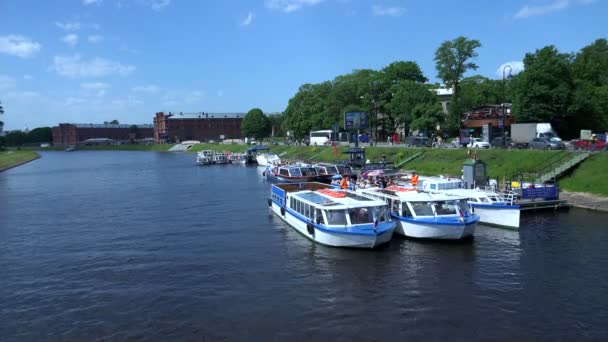 The pier, pleasure boats. St. Petersburg. 4K. — Stock Video
