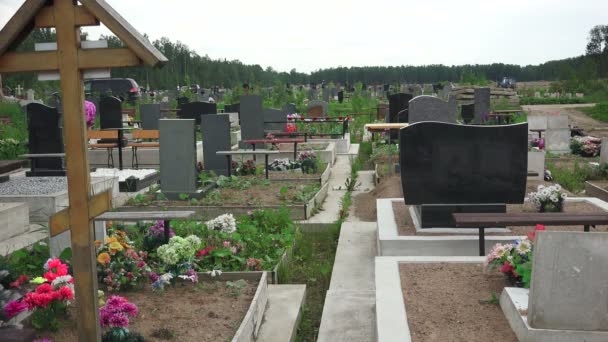 Orthodox Christian cemetery — Stock Video