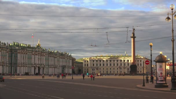 La plaza del palacio en San Petersburgo. 4K . — Vídeo de stock