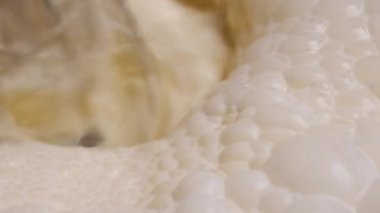 Tabakta taze et dilimleri