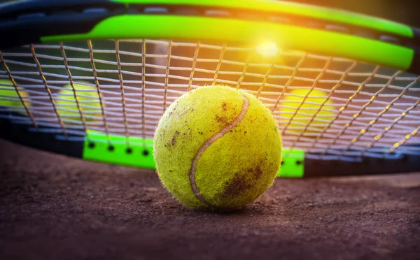 Μπάλα Τένις Γήπεδο Τένις — Φωτογραφία Αρχείου
