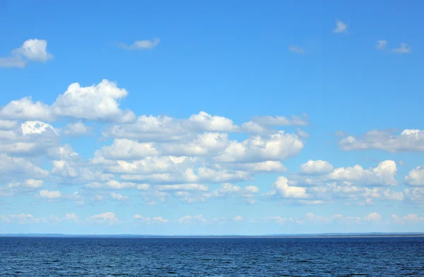 깊고 푸른 바다 — 스톡 사진