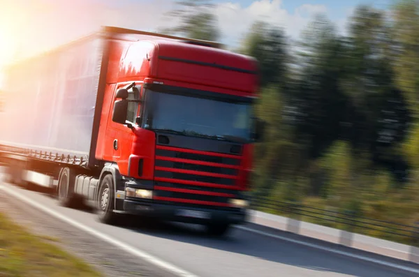 LKW unterwegs — Stockfoto