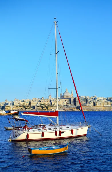 Valletta Skyline in de avond, Malta — Stockfoto