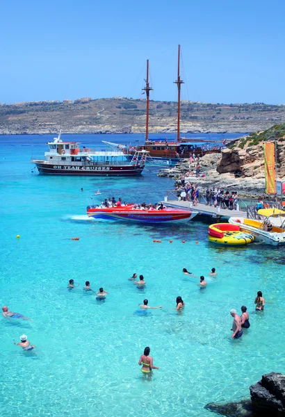 Μπλε λιμνοθάλασσα στη Μάλτα — Φωτογραφία Αρχείου