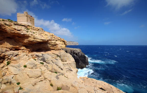 Malta - skalnaté pobřeží — Stock fotografie