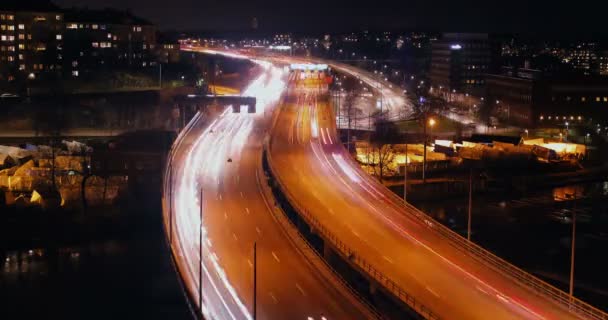 Tráfego na auto-estrada — Vídeo de Stock