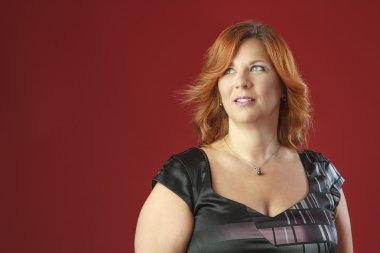 Yukarı Bakan Kadın